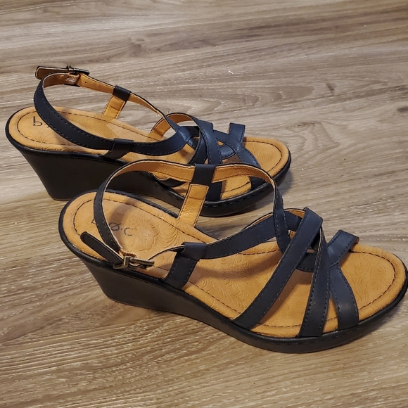 Born navy wedges size 10 - Picture 5 of 8